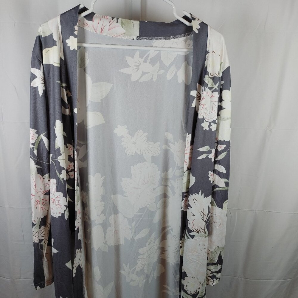 No Brand Size S Blouse With A Belt And Flowers For Women